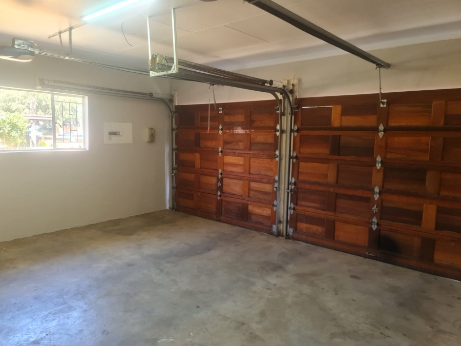 3 Bedroom Property for Sale in Waterval East North West